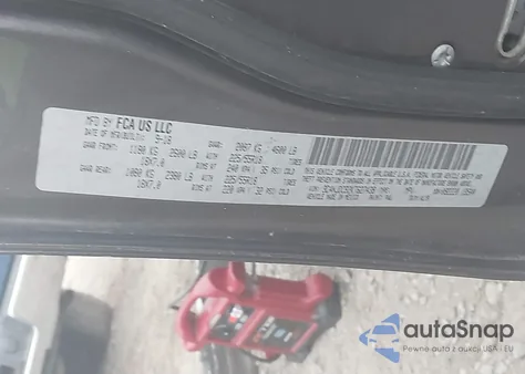 2019 Jeep Compass Limited 4X4 from USA, damaged, VIN 3C4NJDCB2KT627439